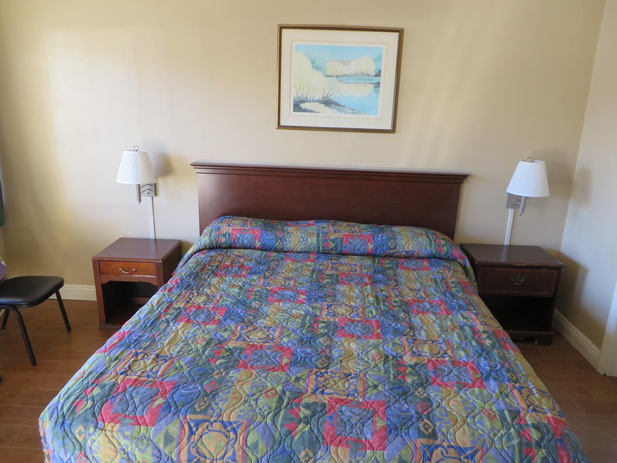 Sandpiper Motel Коста Меса Екстериор снимка